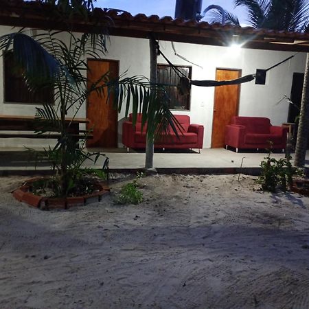 Hostel E Camping Na Rua Das Flores Santo Amaro do Maranhao Екстериор снимка