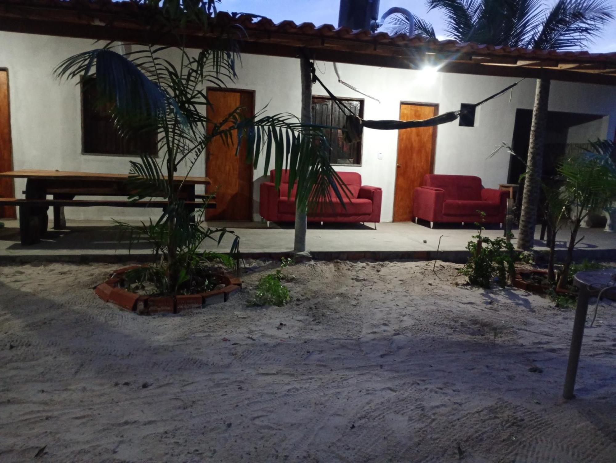 Hostel E Camping Na Rua Das Flores Santo Amaro do Maranhao Екстериор снимка