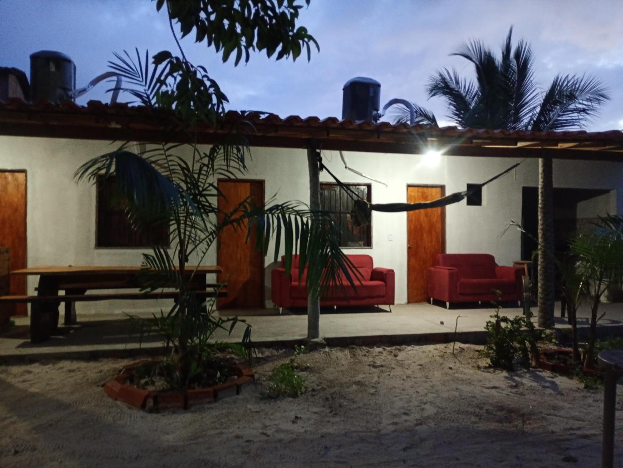 Hostel E Camping Na Rua Das Flores Santo Amaro do Maranhao Екстериор снимка