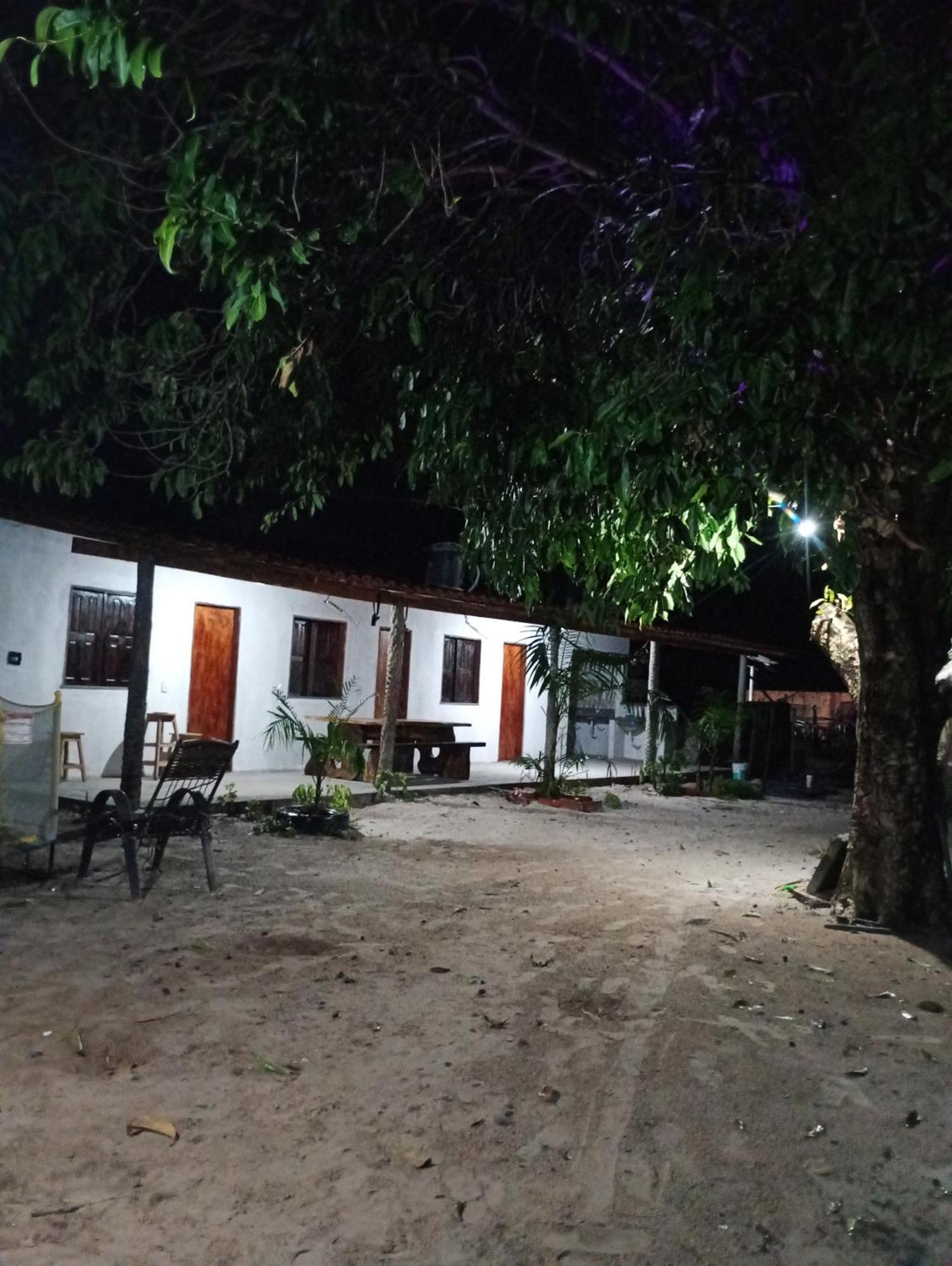Hostel E Camping Na Rua Das Flores Santo Amaro do Maranhao Екстериор снимка