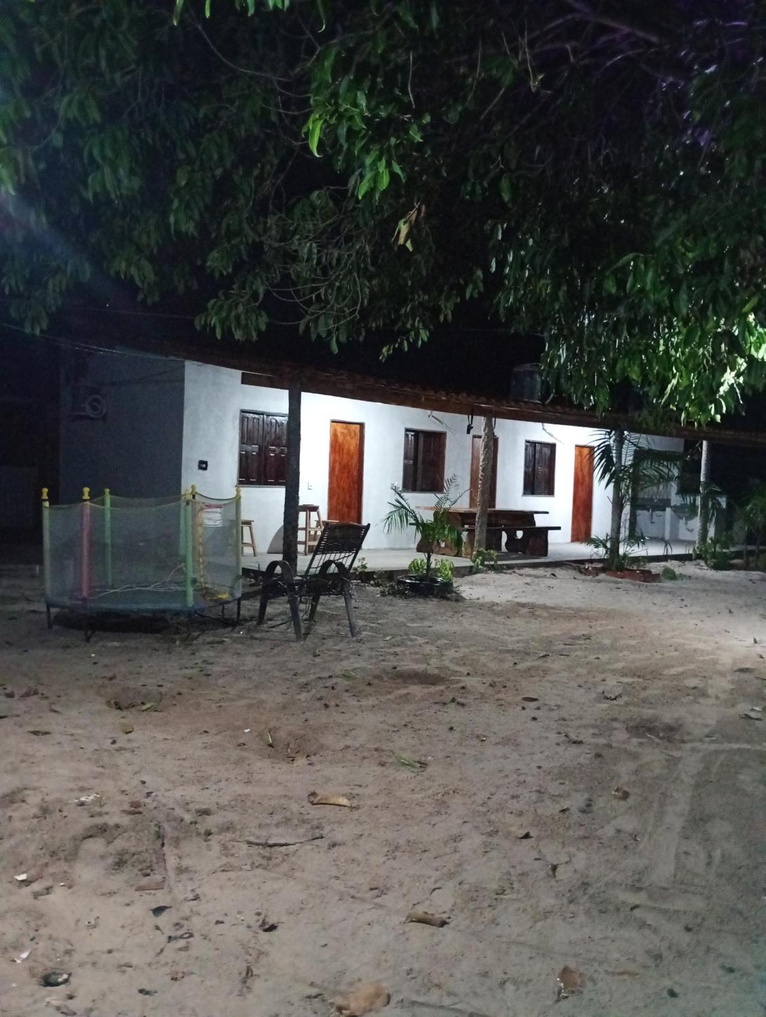 Hostel E Camping Na Rua Das Flores Santo Amaro do Maranhao Екстериор снимка