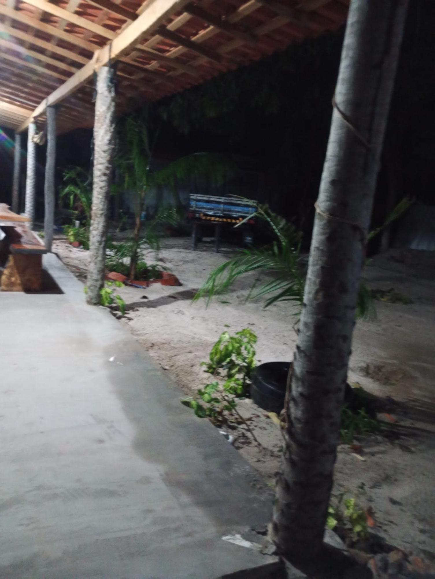 Hostel E Camping Na Rua Das Flores Santo Amaro do Maranhao Екстериор снимка