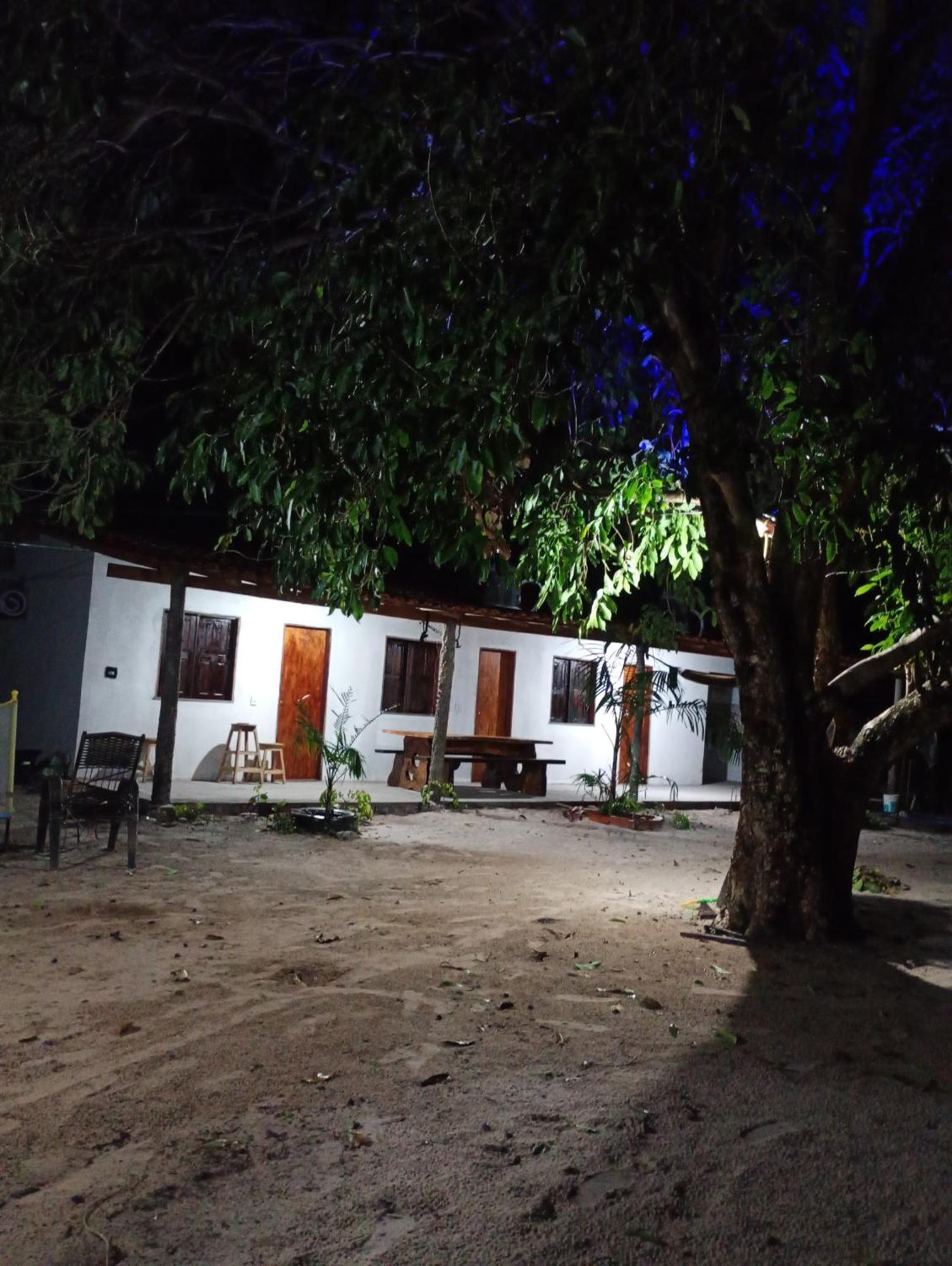 Hostel E Camping Na Rua Das Flores Santo Amaro do Maranhao Екстериор снимка