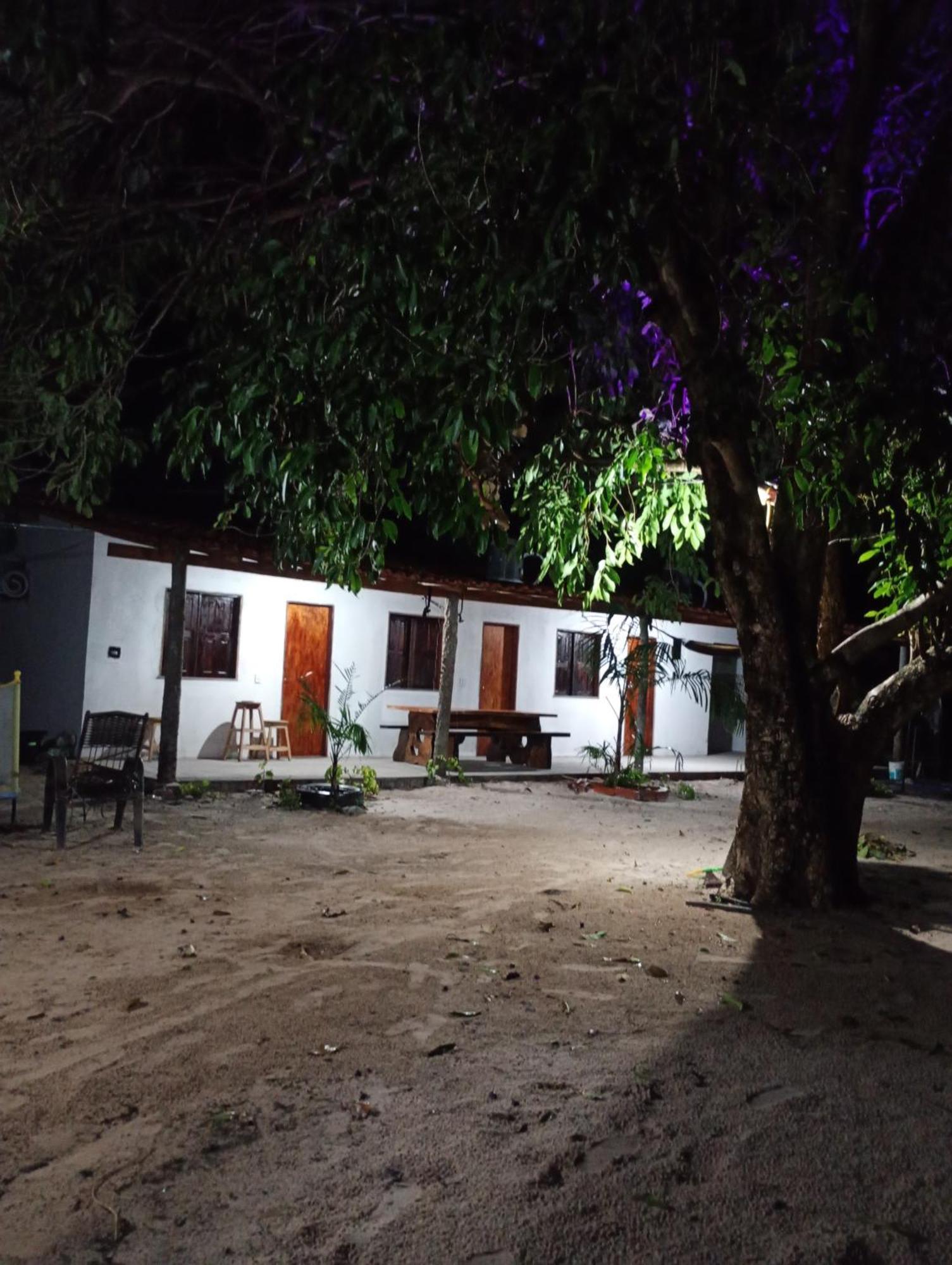 Hostel E Camping Na Rua Das Flores Santo Amaro do Maranhao Екстериор снимка