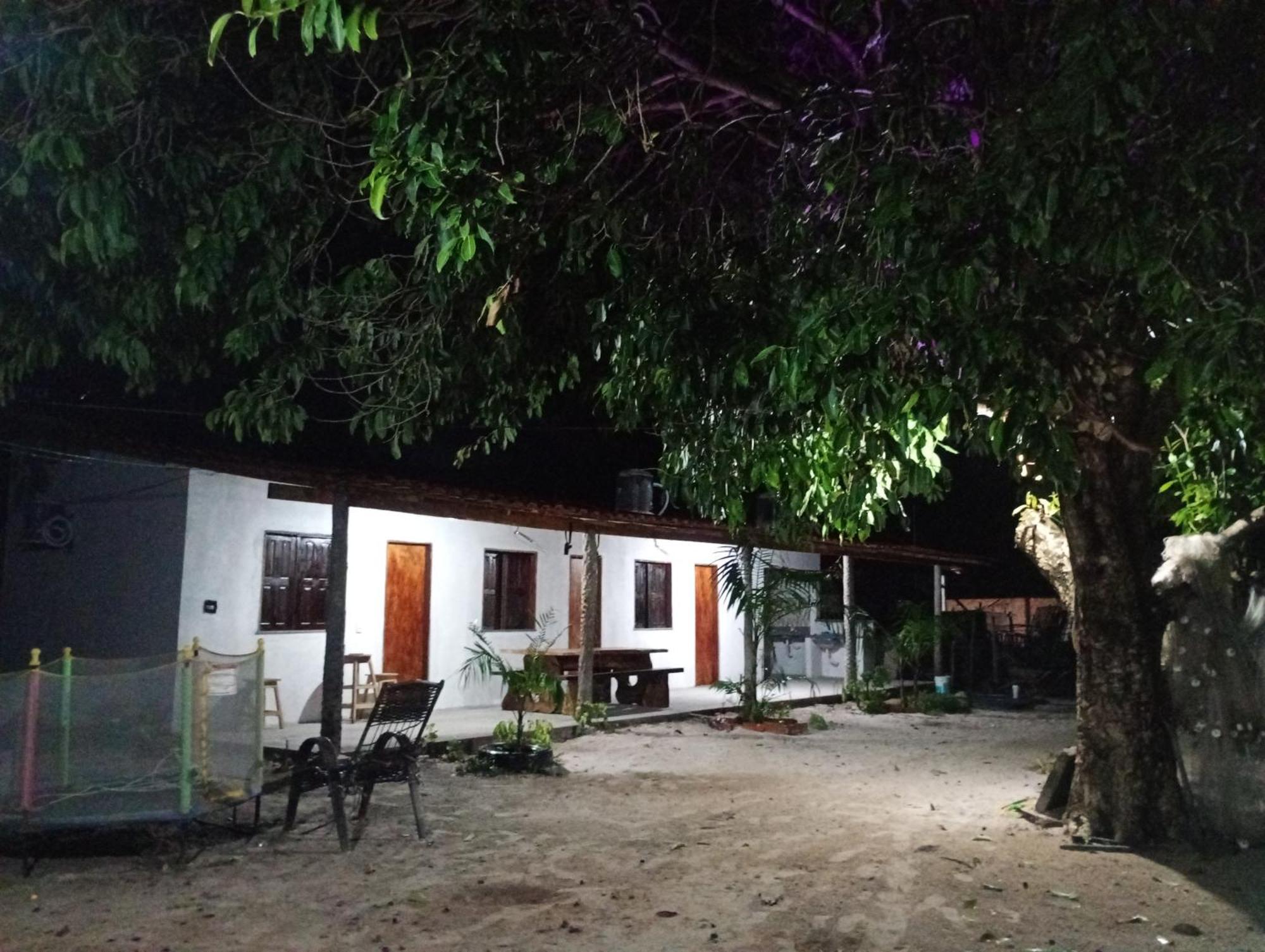 Hostel E Camping Na Rua Das Flores Santo Amaro do Maranhao Екстериор снимка